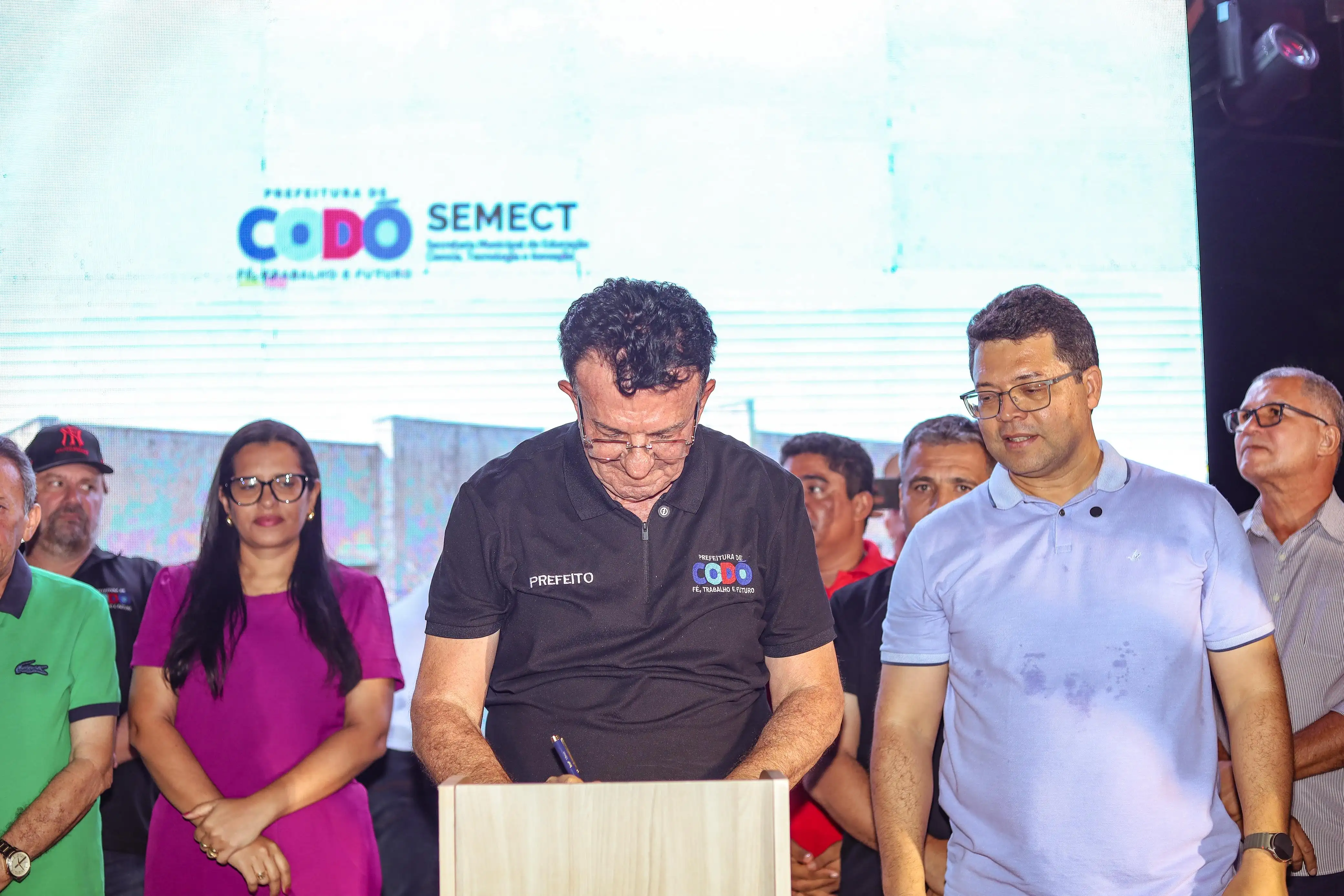 Foto 6 – Prefeitura de Codó assina ordem de serviço para retomada da obra da creche Proinfância em tempo integral no Residencial Trizidela