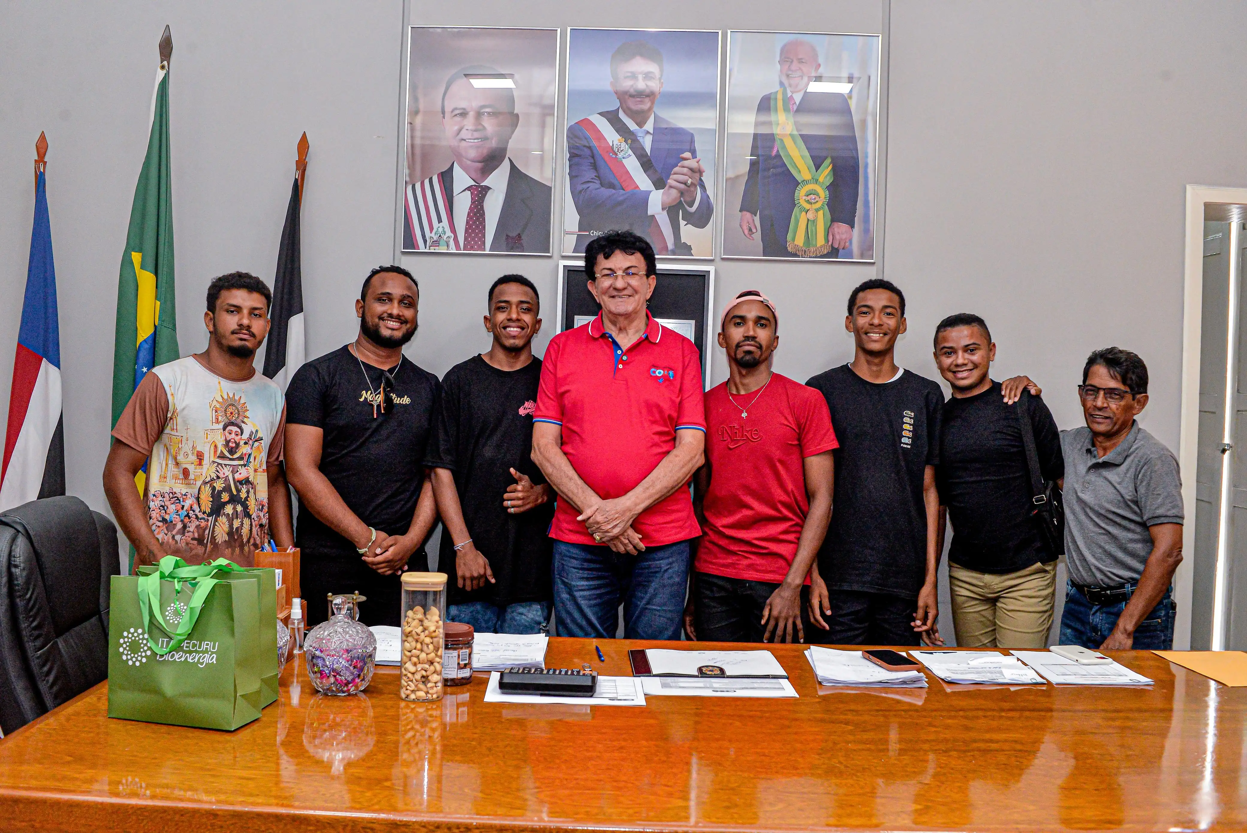 Foto 5 – Prefeitura de Codó entrega incentivo financeiro a grupos de festas juninas