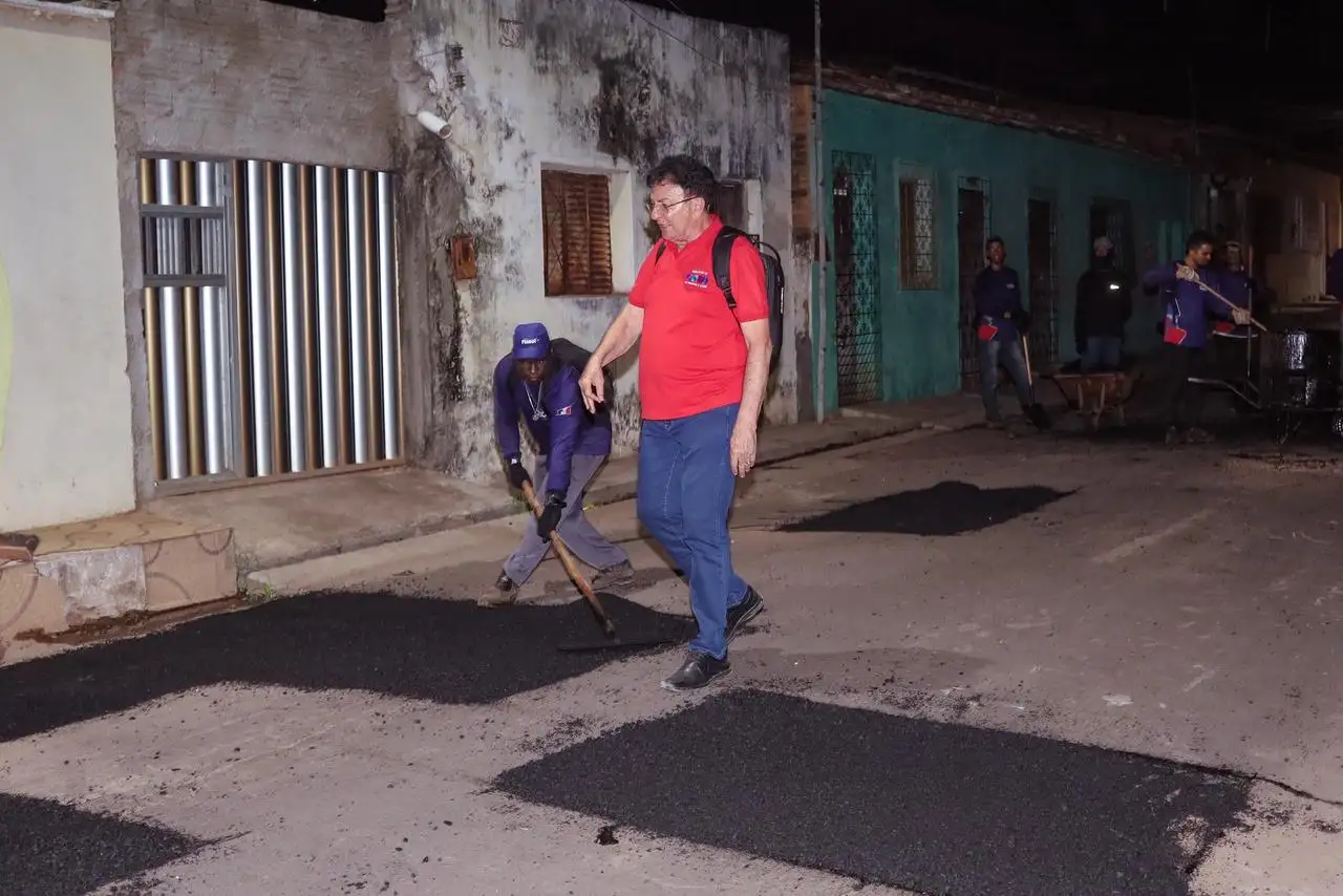 Galeria de imagens - Foto 3 da notícia: Prefeitura de Codó intensifica Operação Tapa-Buracos para recuperação de ruas do município