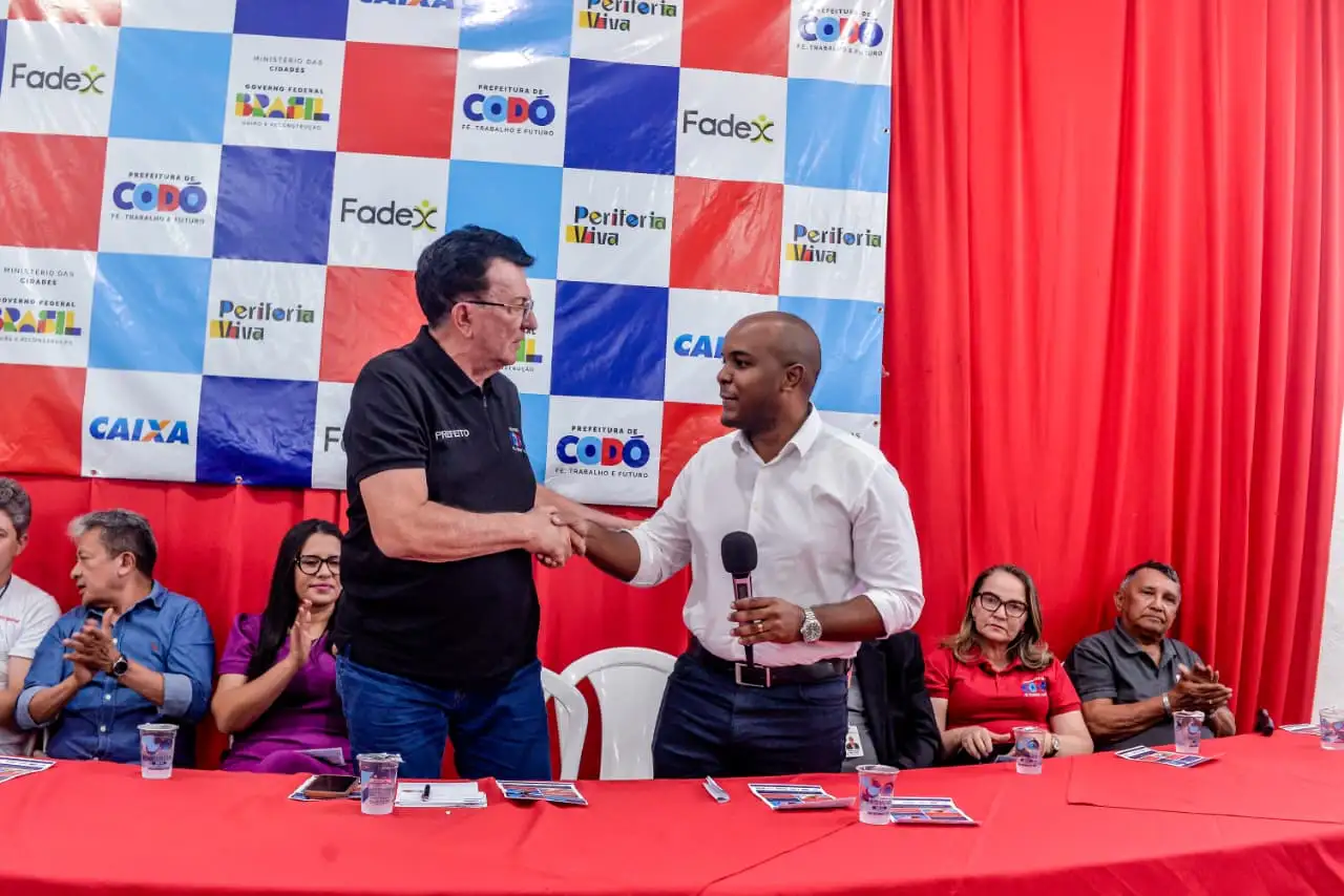 Galeria de imagens - Foto 9 da notícia: Codó dá passo histórico com início da regularização fundiária nos bairros Fomento, São Francisco e São Benedito