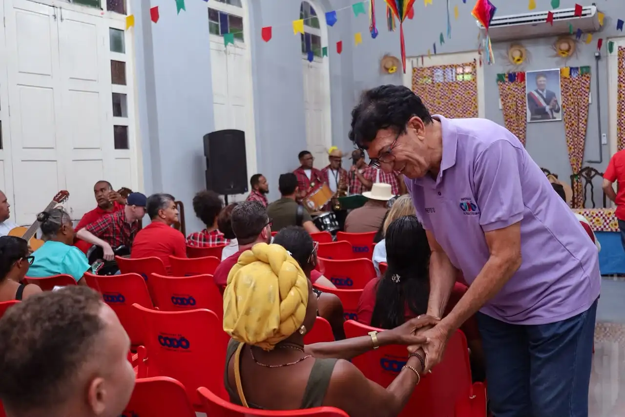 Foto 11 – Artistas e agentes culturais de Codó recebem certificação e pagamento dos recursos da Política Nacional Aldir Blanc
