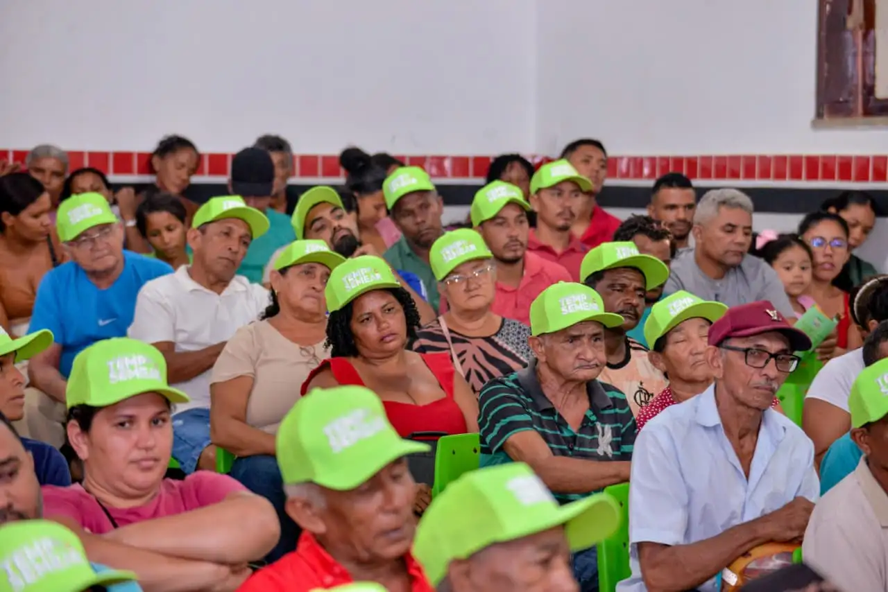 Foto 7 – Agricultores de Codó recebem cartões do Programa Tempo de Semear para fortalecimento da produção rural