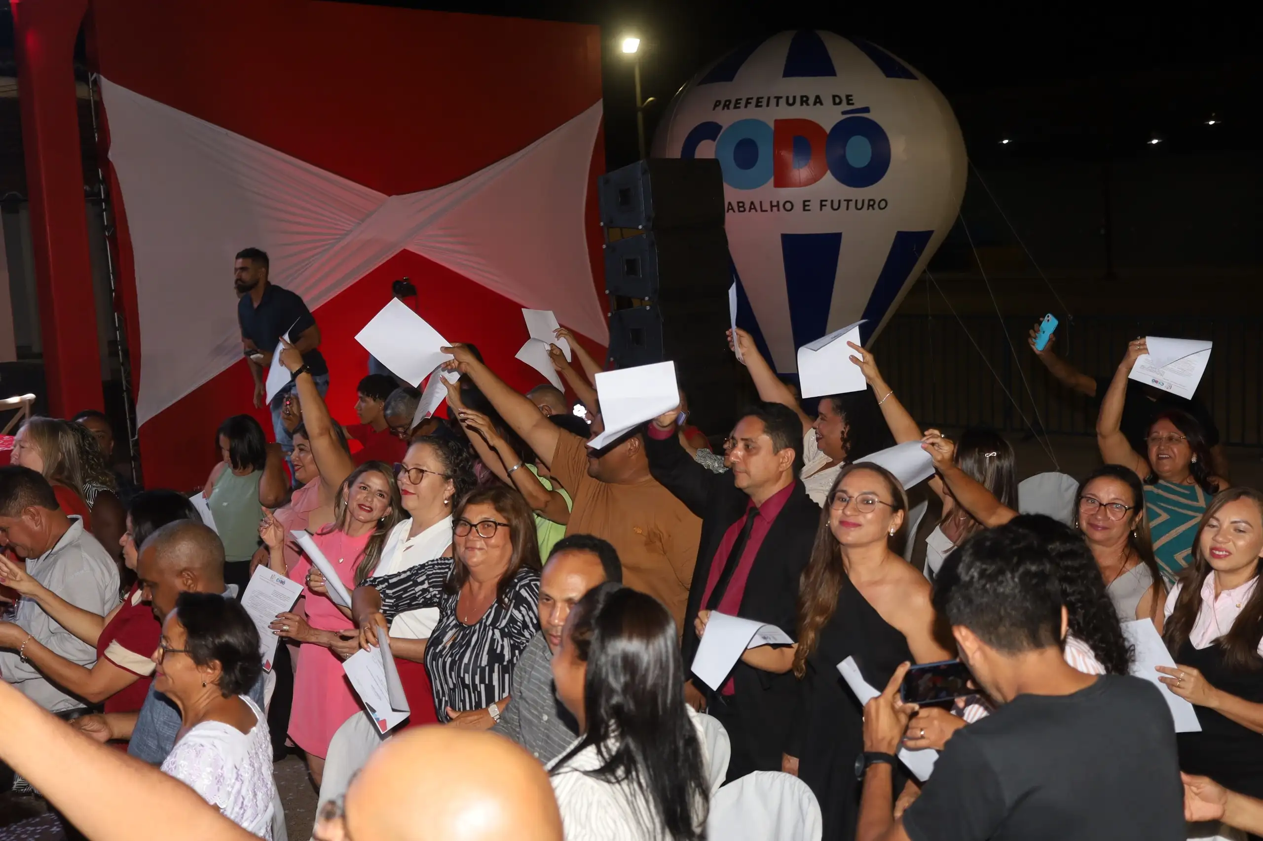 Galeria de imagens - Foto 8 da notícia: Posse de gestores escolares da rede municipal de ensino marca novo ciclo na educação de Codó