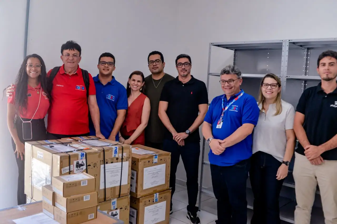 Foto 2 – Faculdade Pitágoras em parceria com a Prefeitura de Codó faz doação de equipamentos para o HGM e SAMU