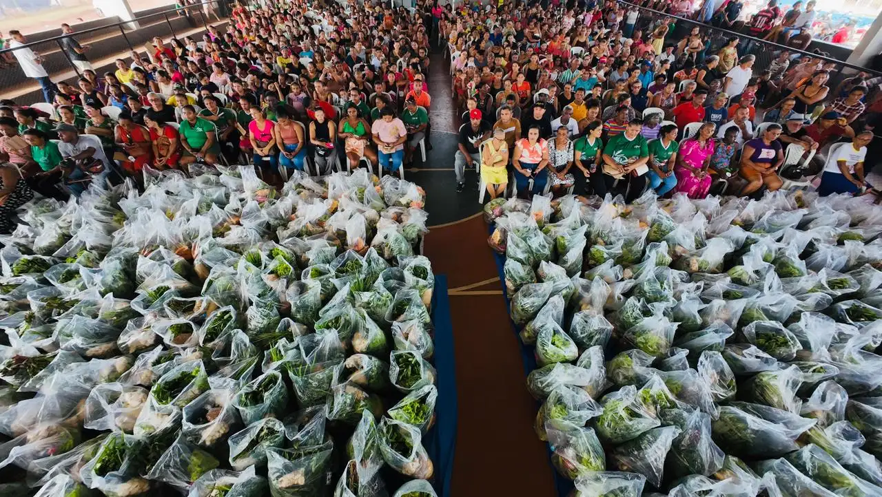 Foto 3 – Programa de Aquisição de Alimentos beneficia agricultores e famílias com entrega de 20 toneladas de alimentos em Codó