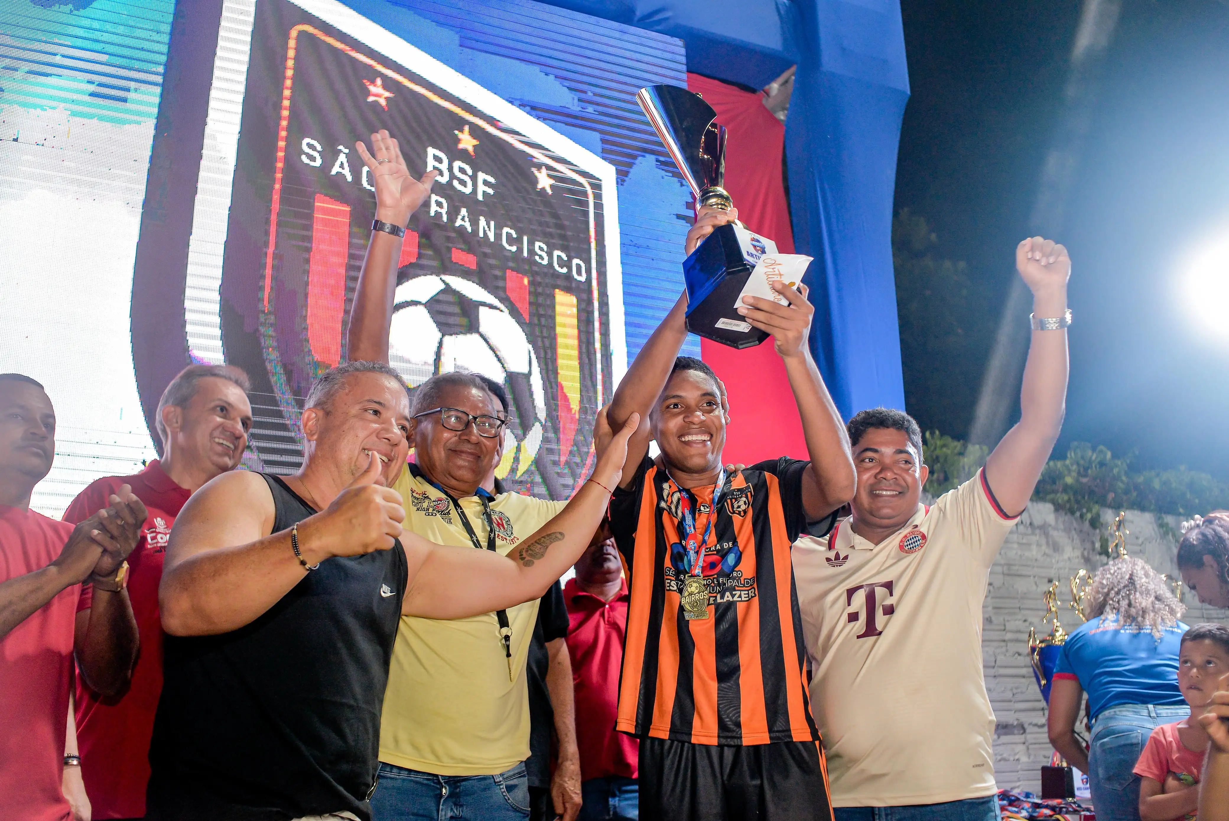 Foto 25 – Grande Final da Copa de Bairros movimenta Codó e se consolida como espetáculo esportivo