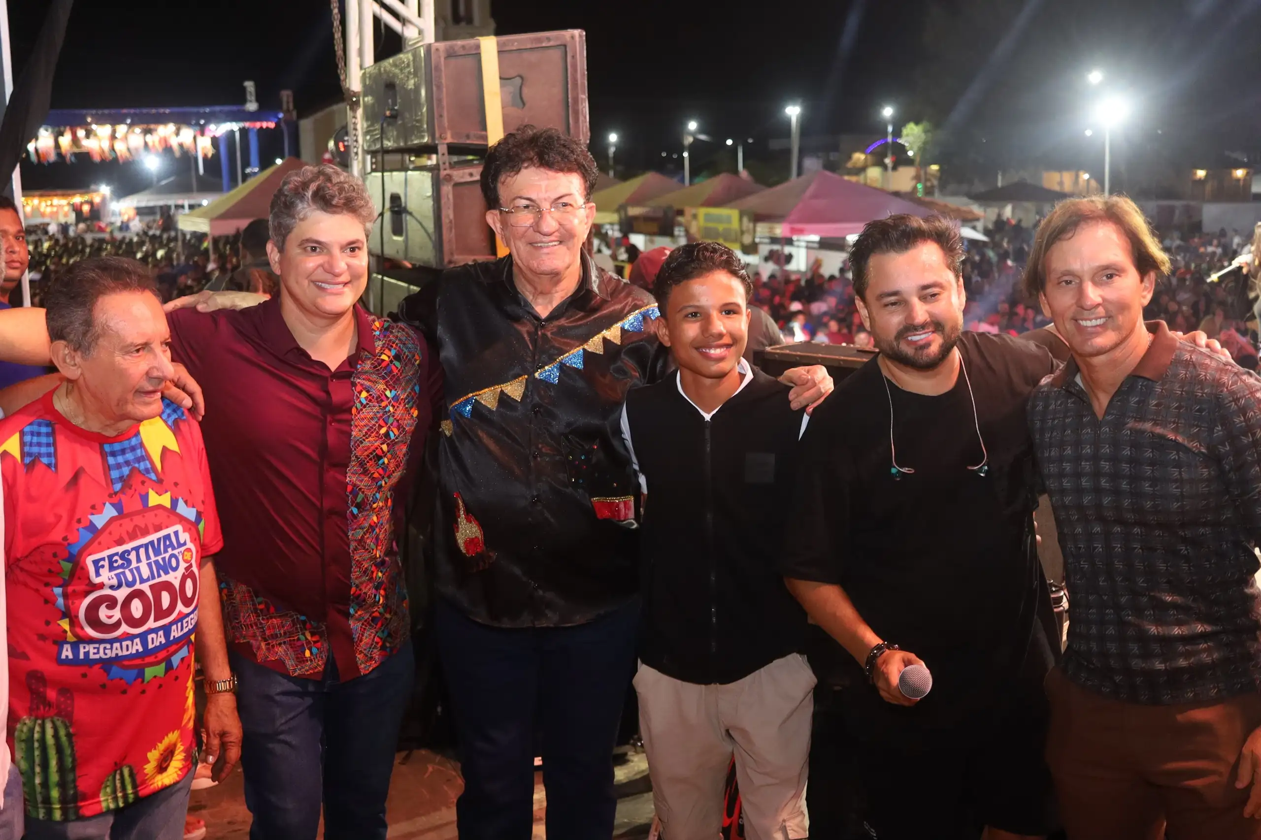 Galeria de imagens - Foto 7 da notícia: Festival Julino de Codó bate recorde de público no segundo dia de festa na Praça São Sebastião