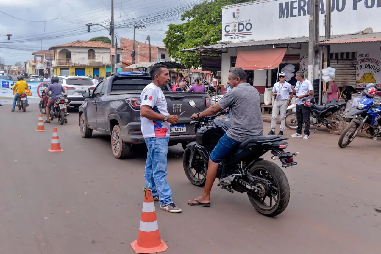 Foto 4 – Codó intensifica ações de prevenção e realiza blitz educativa contra o Aedes aegypti no bairro Santo Antônio