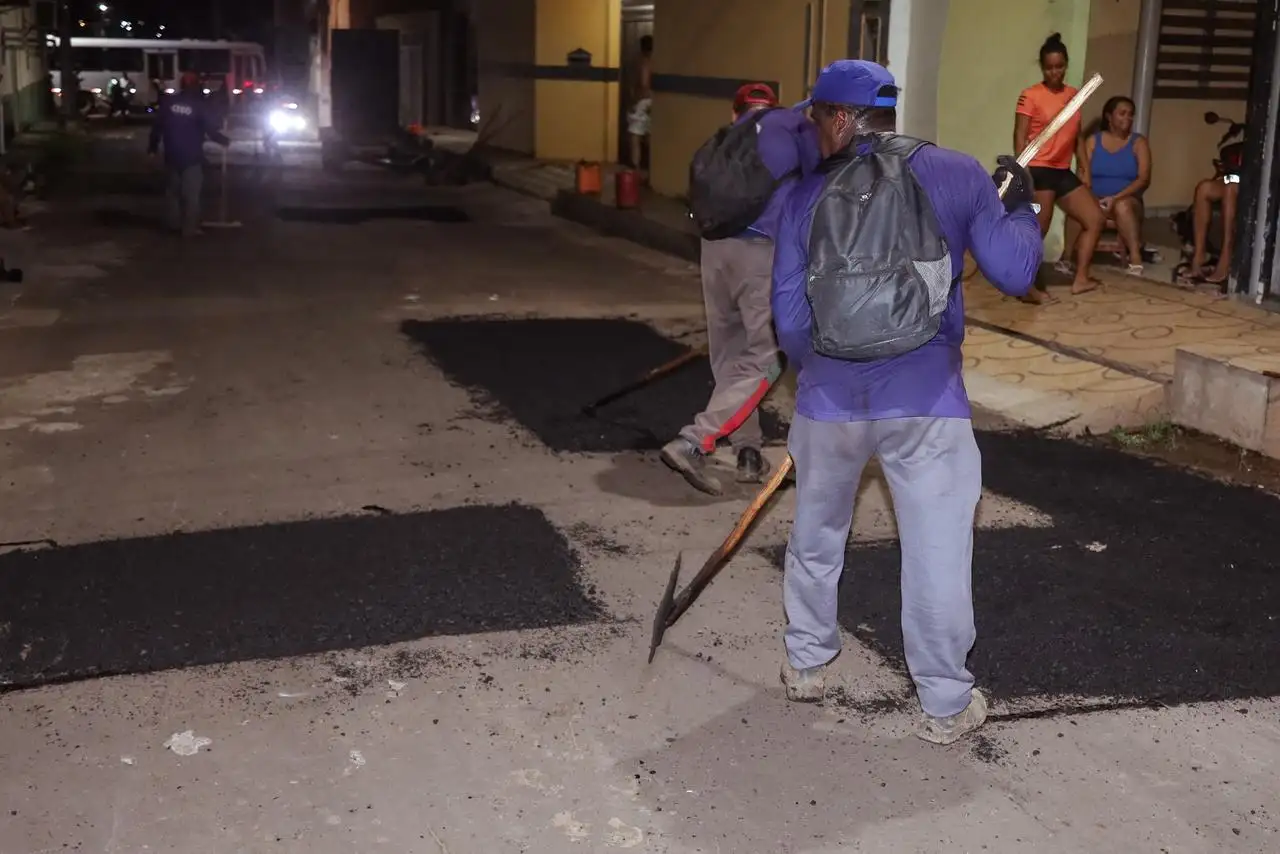 Galeria de imagens - Foto 2 da notícia: Prefeitura de Codó intensifica Operação Tapa-Buracos para recuperação de ruas do município