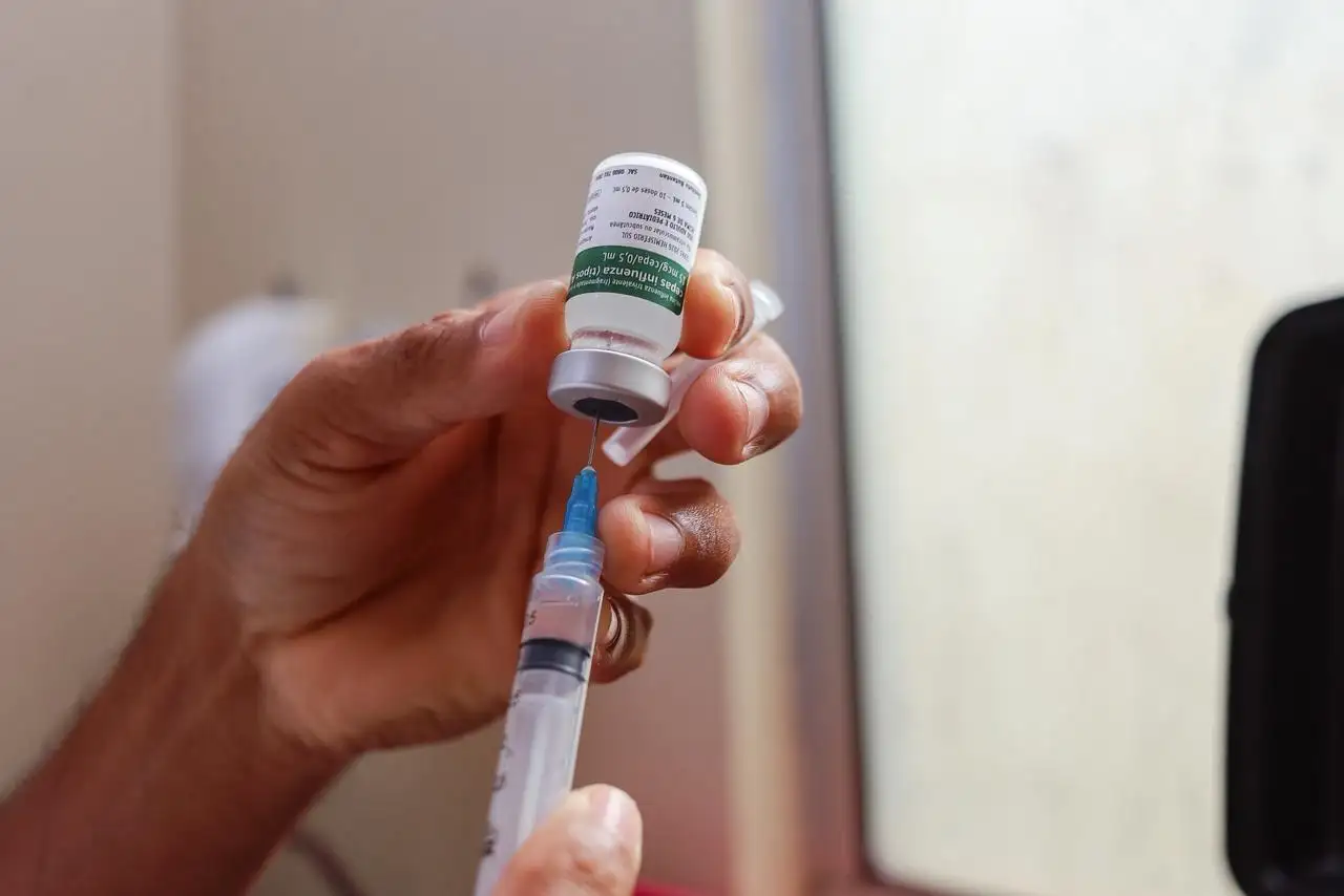 Foto 5 – Mais de 1,2 mil doses são aplicadas no Dia D de vacinação contra a influenza em Codó