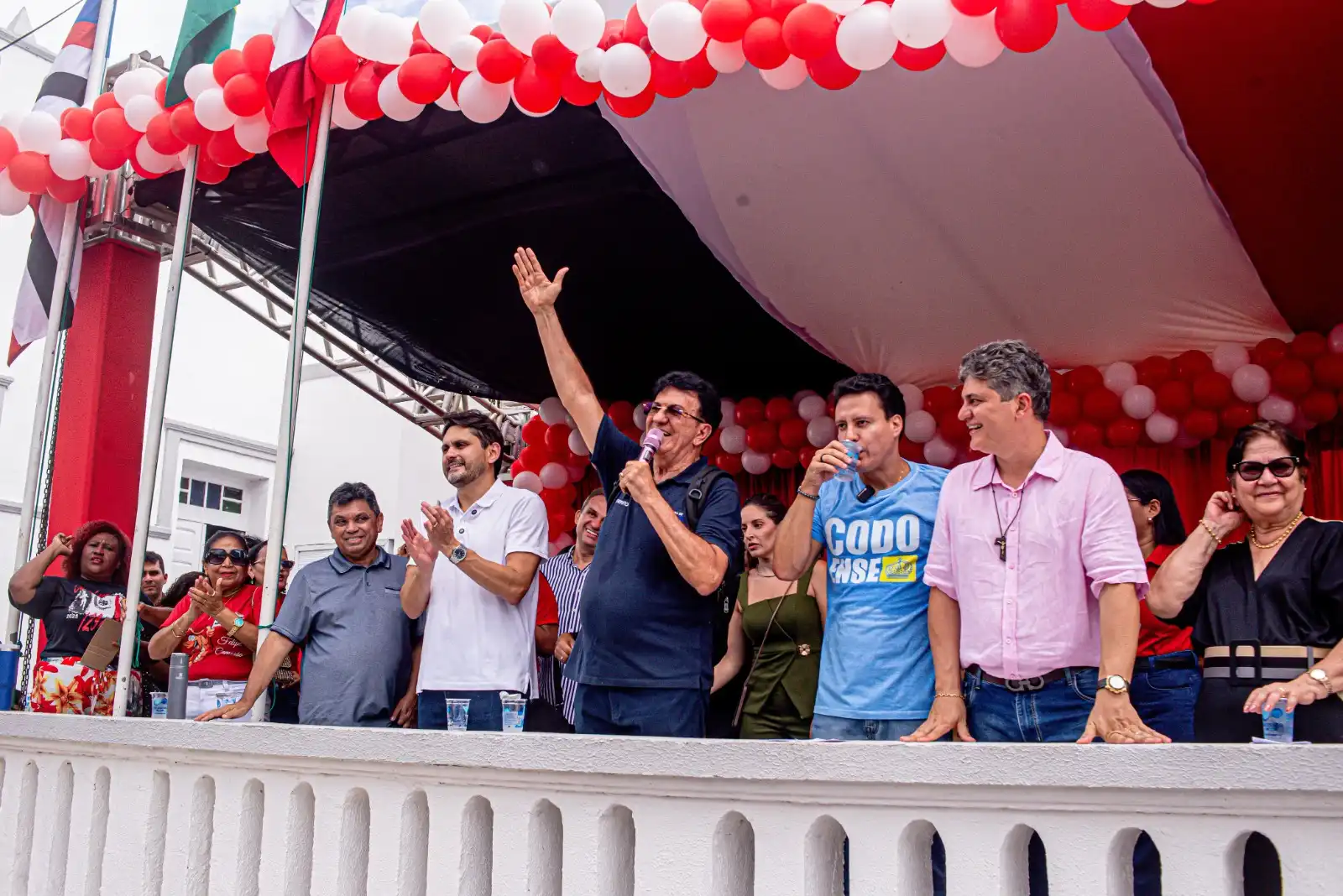 Foto 1 – Prefeitura de Codó celebra 129 Anos do município com inaugurações e show do Padre Antônio Maria