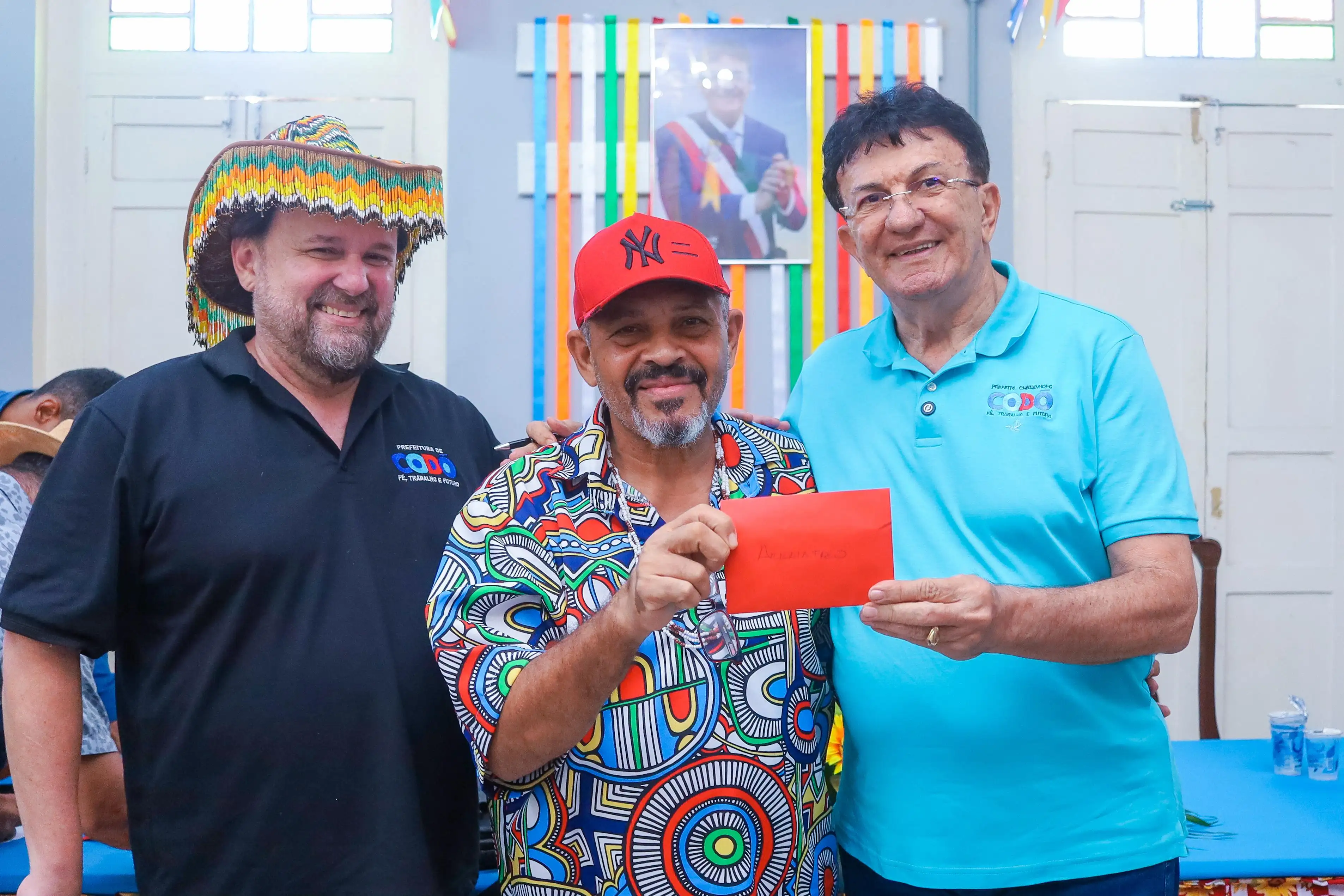 Foto 12 – Prefeitura de Codó entrega incentivo financeiro para bandas e arraiais do município