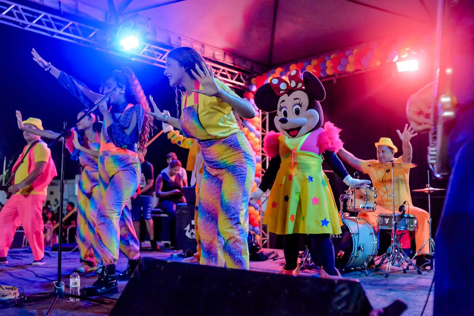 Foto 15 – Prefeitura de Codó celebra o Dia das Crianças com grande festival na Praça São Sebastião