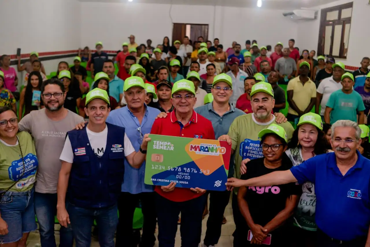 Foto 2 – Agricultores de Codó recebem cartões do Programa Tempo de Semear para fortalecimento da produção rural