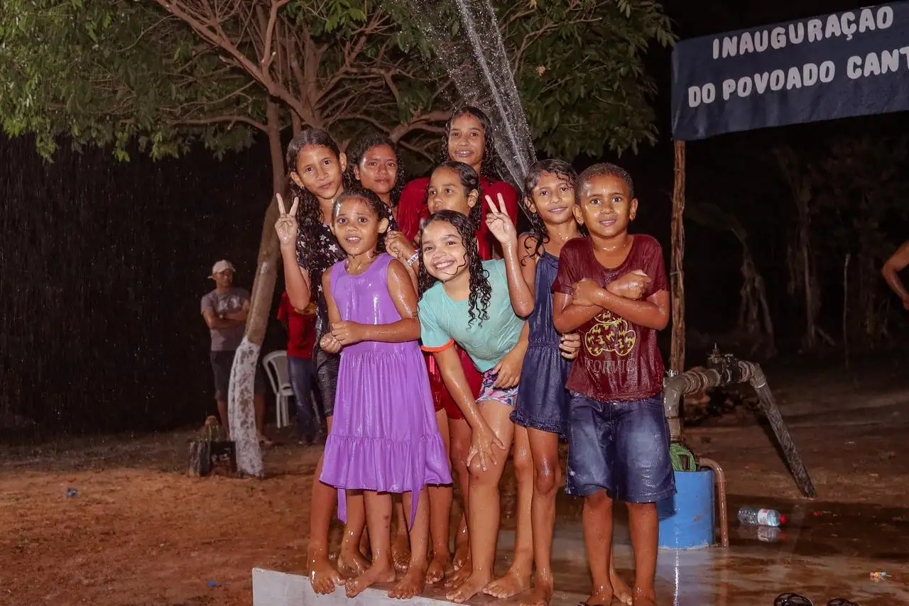 Foto 2 – Prefeitura de Codó avança na rede de abastecimento de água na zona rural e inaugura poço artesiano no Canto do Coxo
