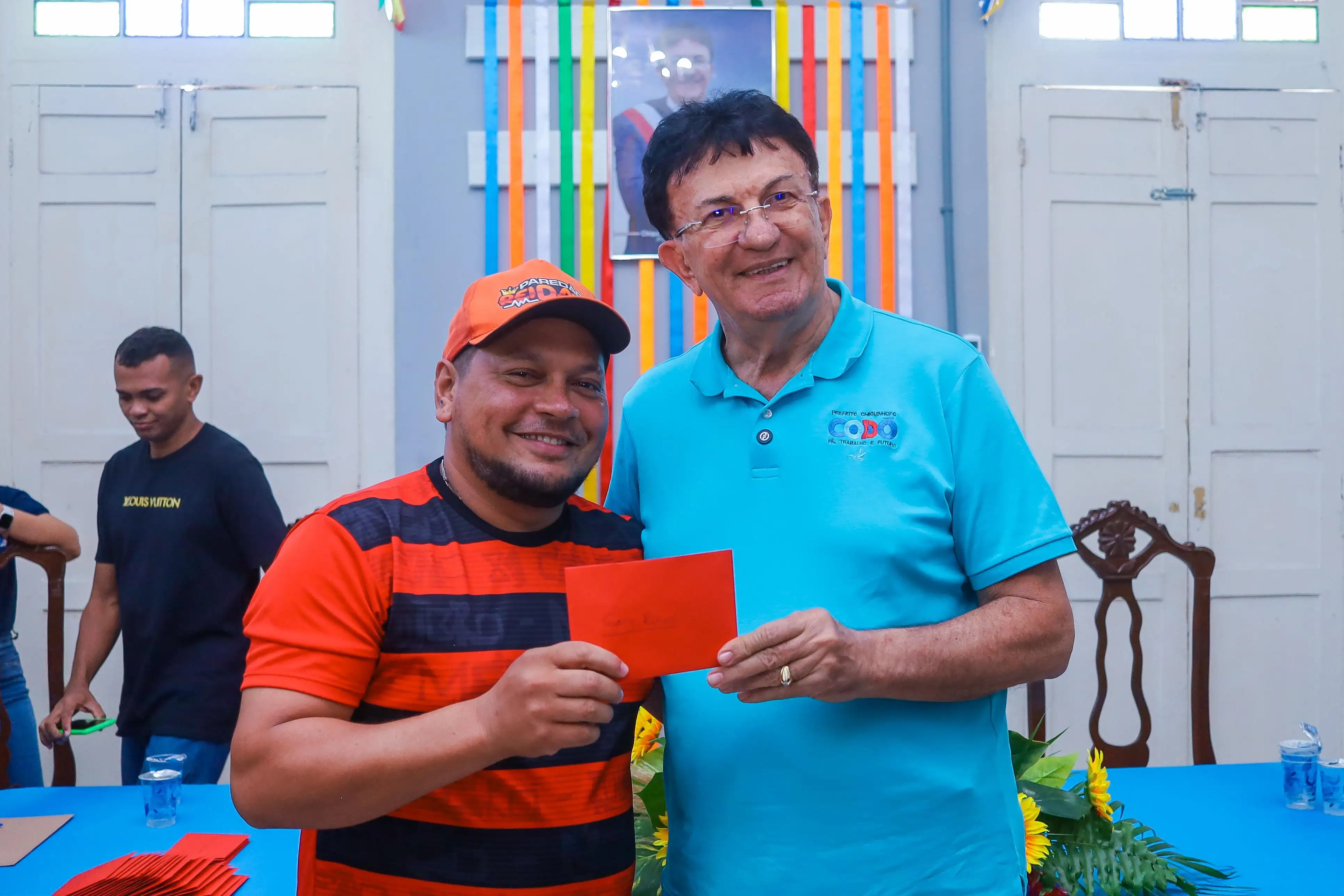 Foto 8 – Prefeitura de Codó entrega incentivo financeiro para bandas e arraiais do município