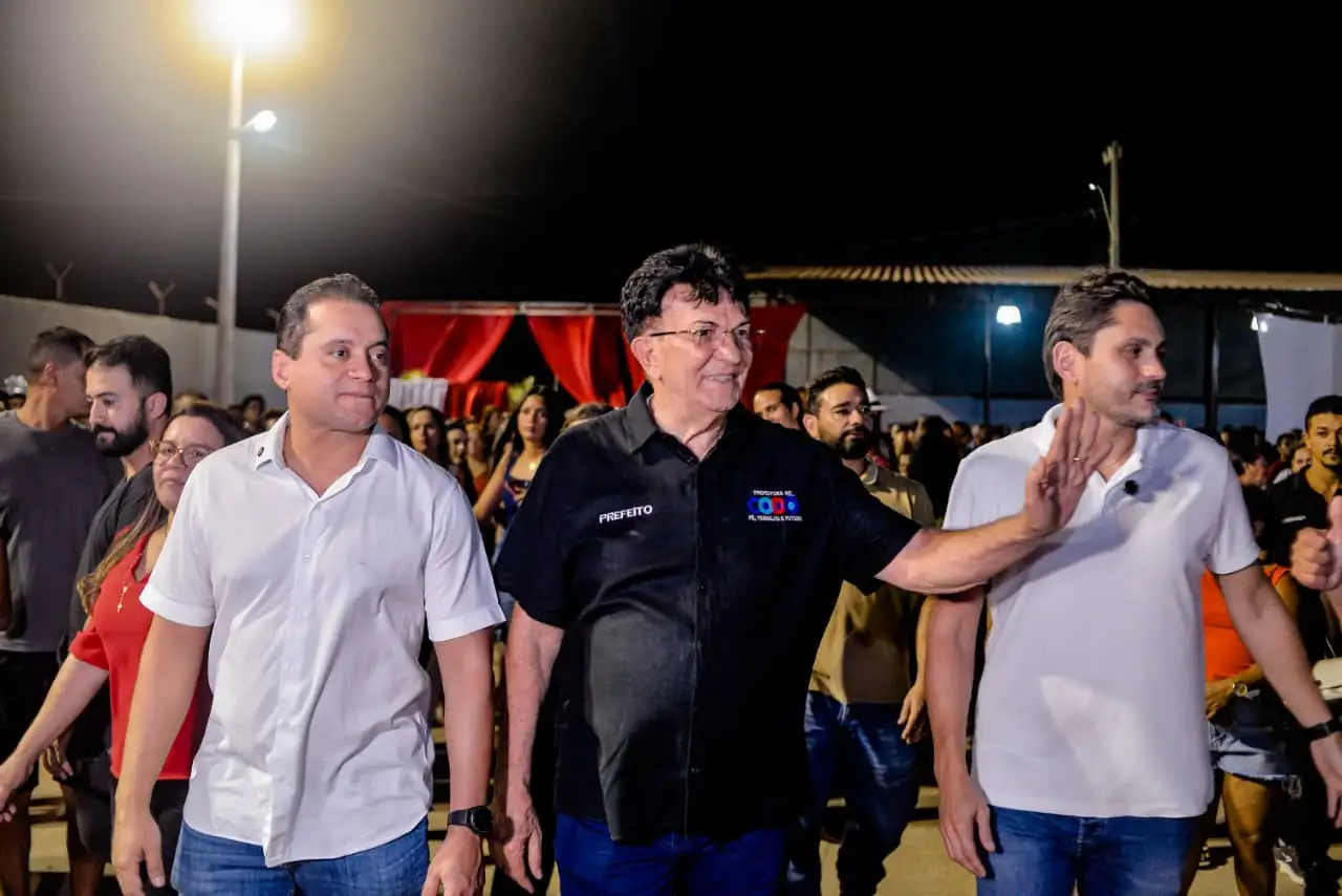 Foto 9 – Prefeitura de Codó realiza entrega de prêmios a servidores sorteados em comemoração ao dia do servidor