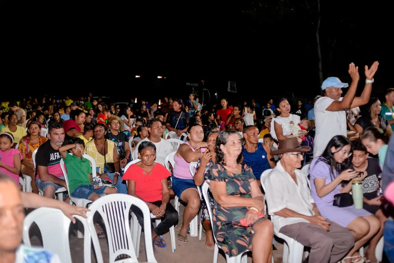 Foto 4 – Prefeitura de Codó inaugura sistema de abastecimento de água no Alto Novo e entrega ambulância ao Povoado Alegre