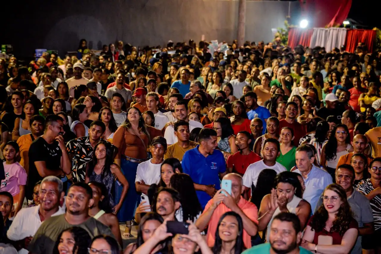 Foto 15 – Prefeitura de Codó realiza entrega de prêmios a servidores sorteados em comemoração ao dia do servidor