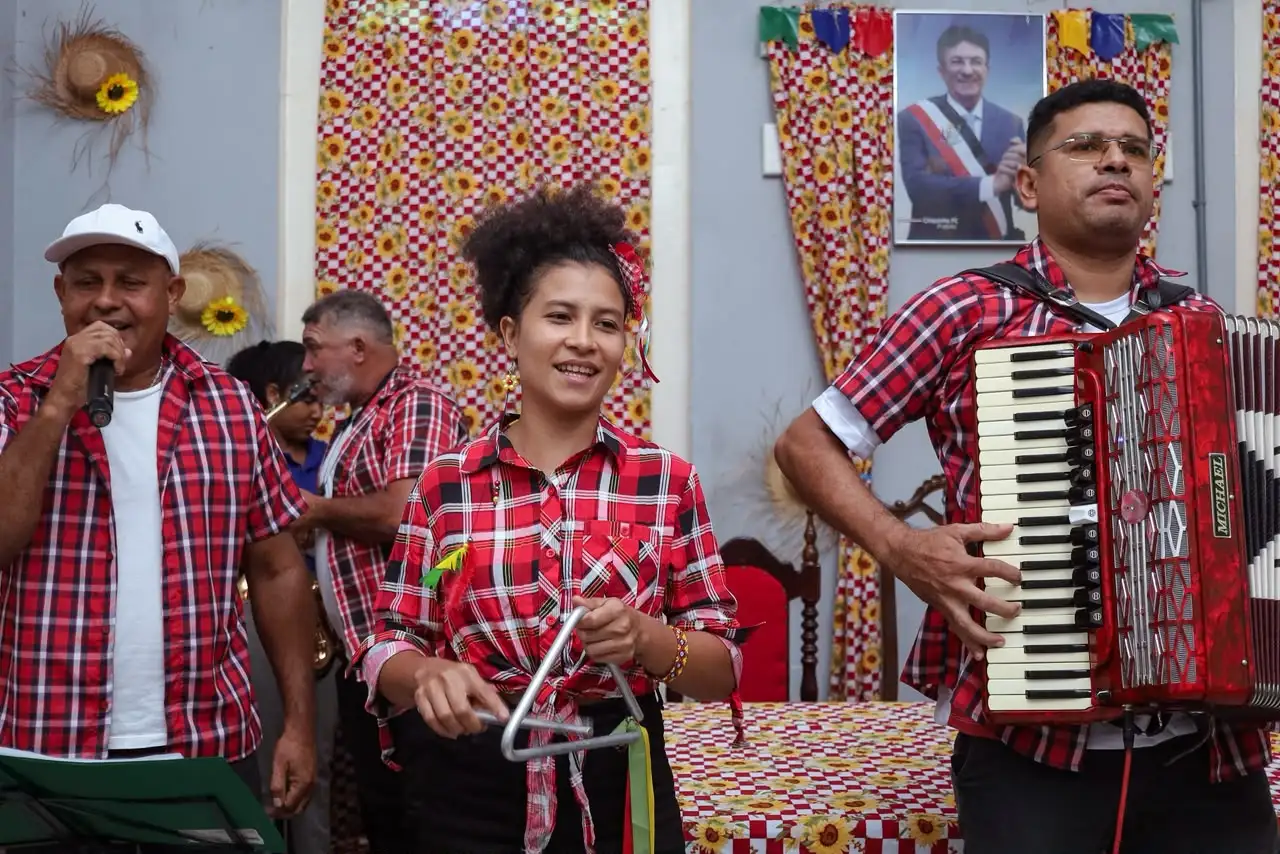 Foto 12 – Artistas e agentes culturais de Codó recebem certificação e pagamento dos recursos da Política Nacional Aldir Blanc
