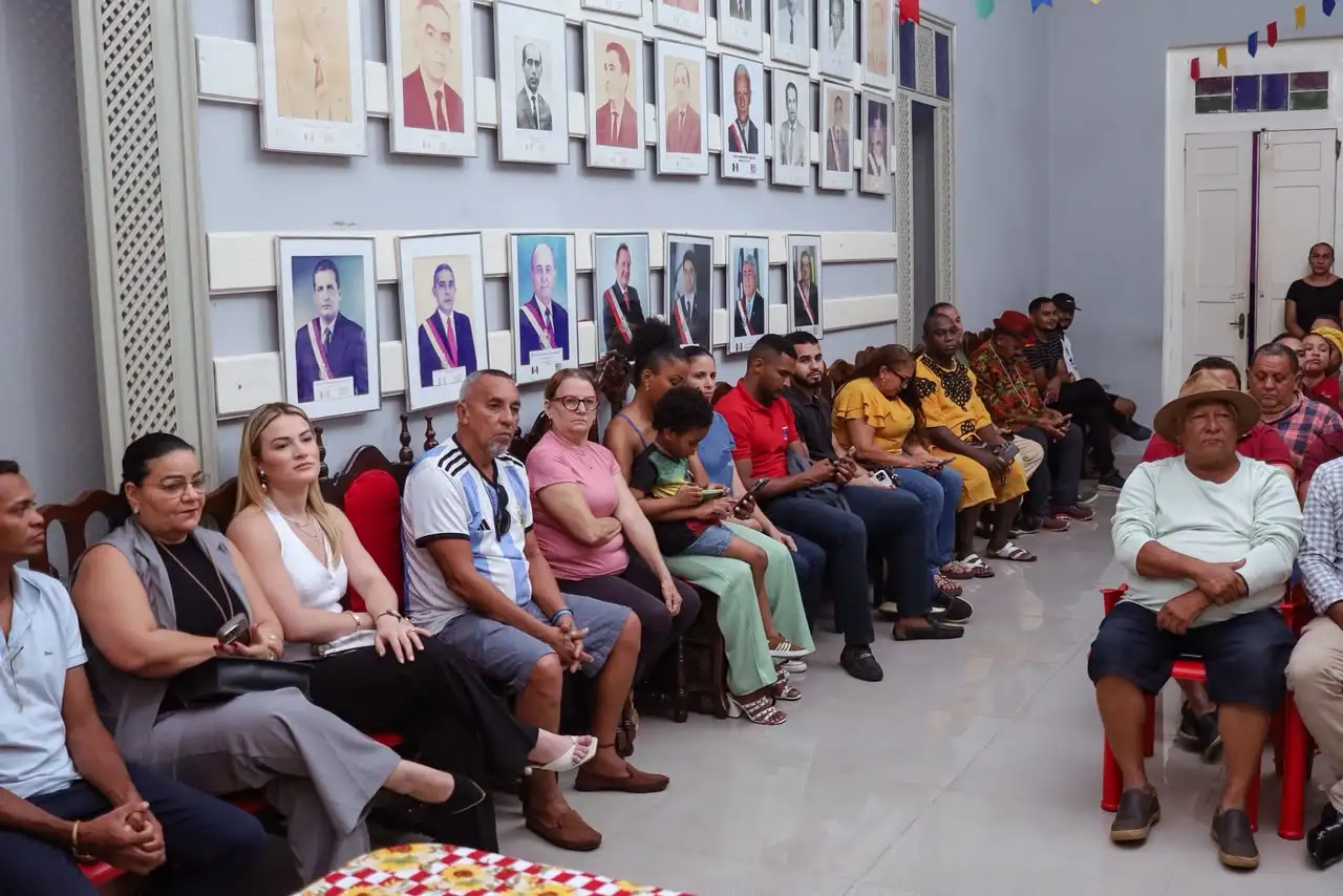 Foto 9 – Artistas e agentes culturais de Codó recebem certificação e pagamento dos recursos da Política Nacional Aldir Blanc