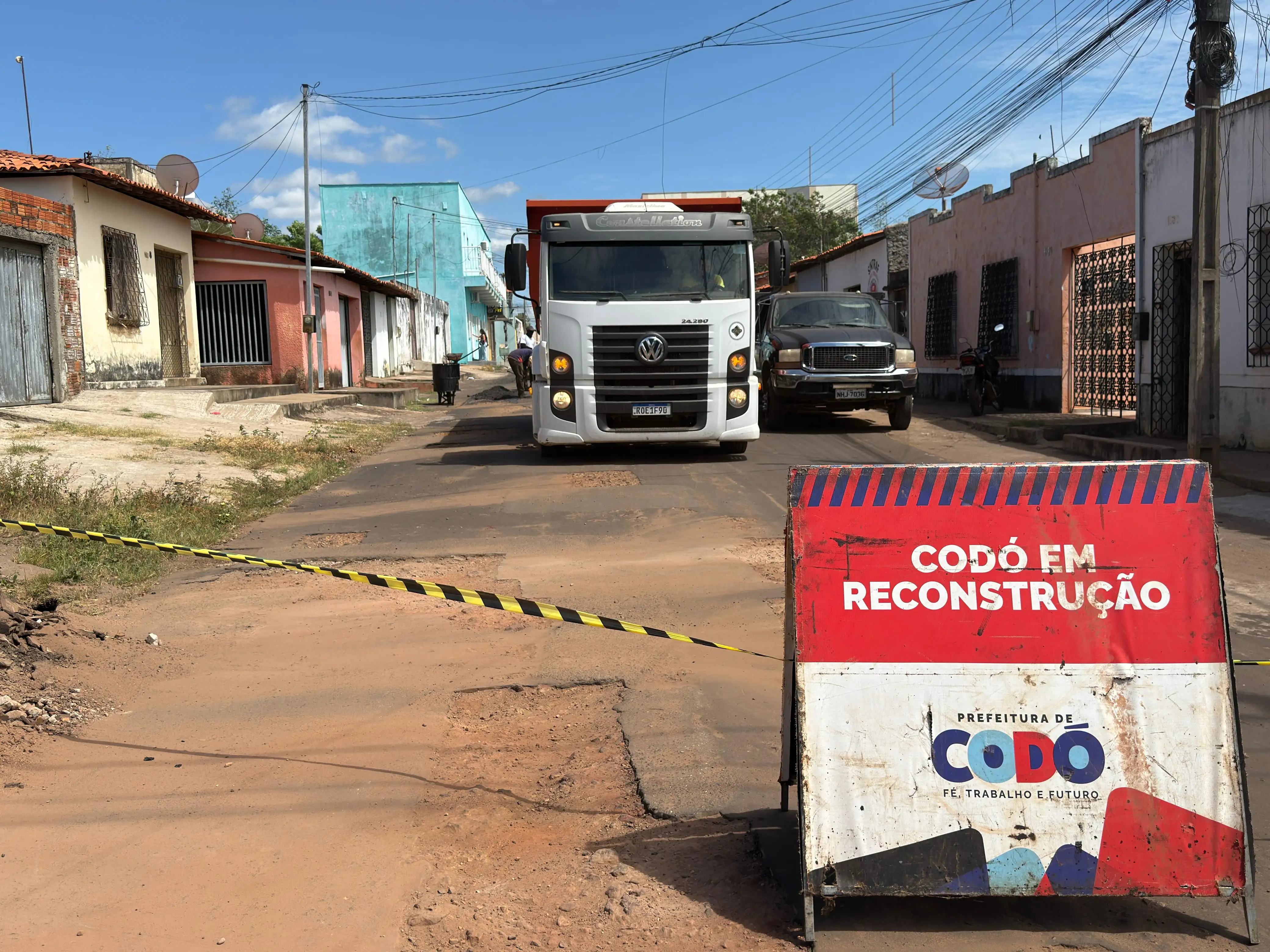 Prefeitura de Codó avança com operação tapa-buraco no bairro São Sebastião