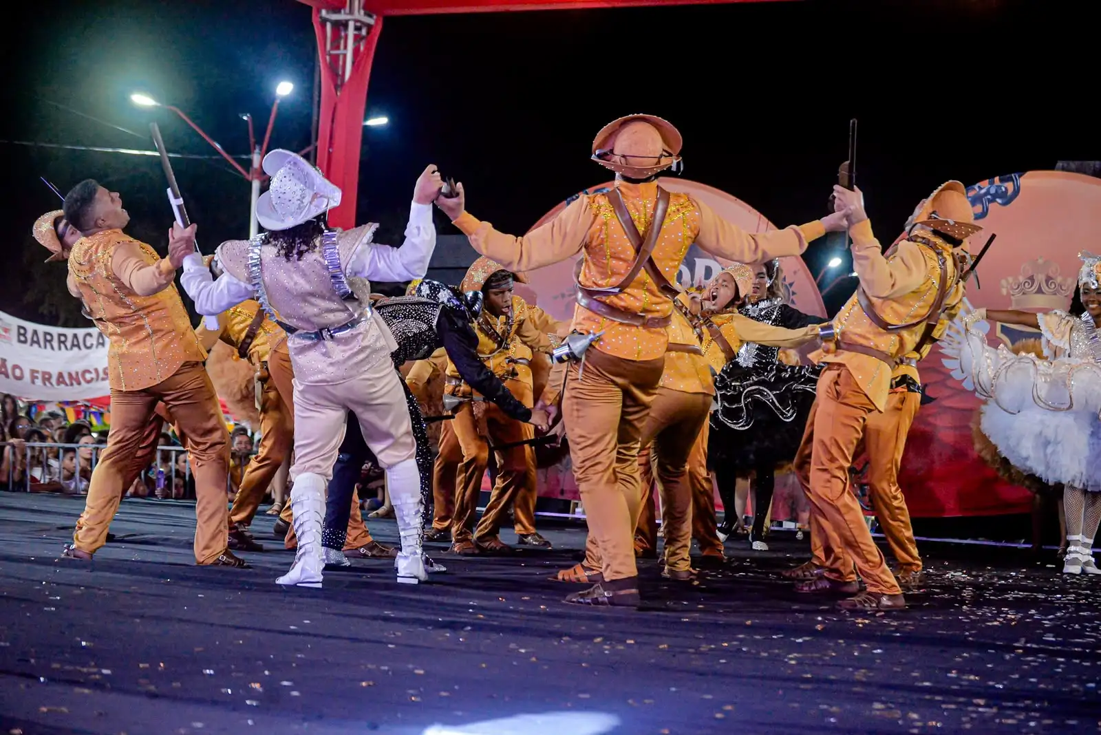 Foto 17 – Festival Julino de Codó reúne milhares de pessoas e encerra programação com grande show de Xand Avião