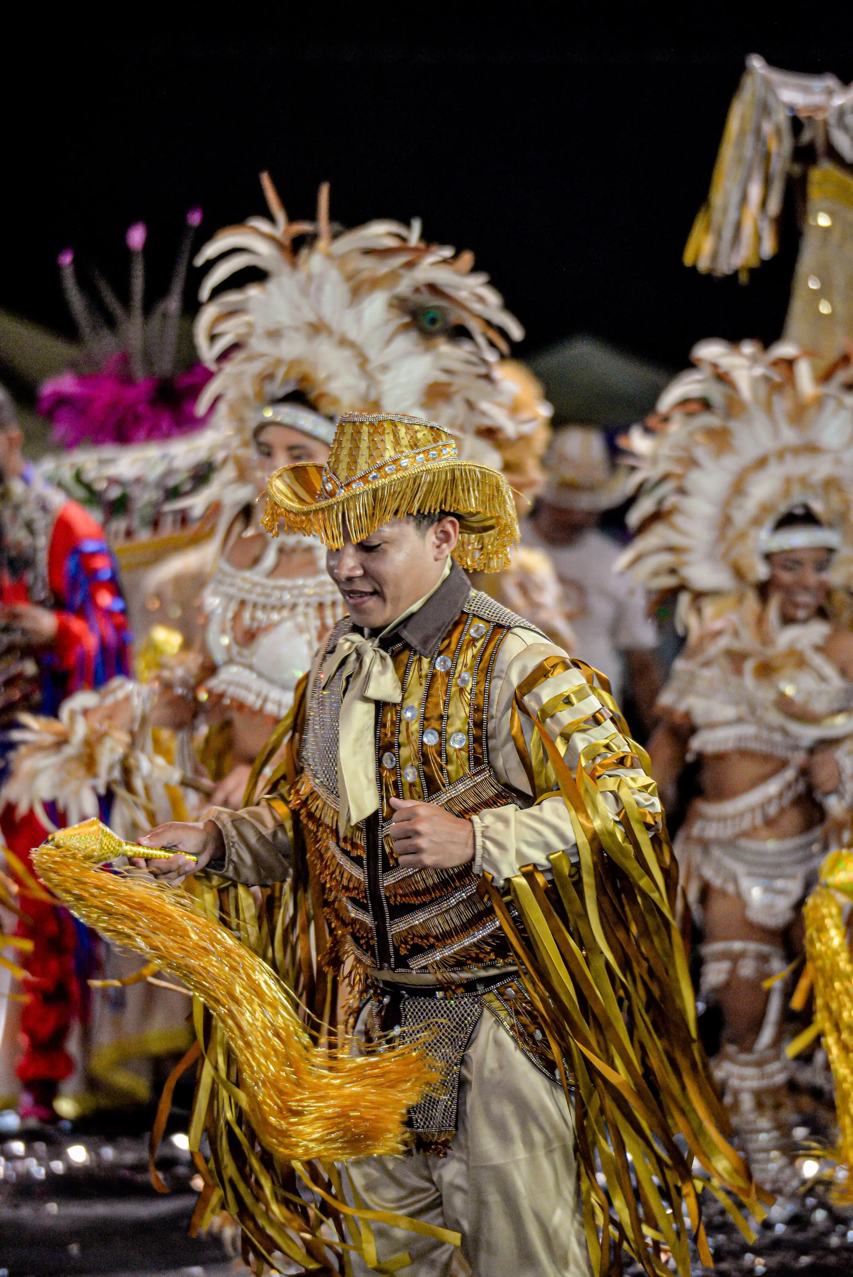 Galeria de imagens - Foto 19 da notícia: Encerramento do Festival Julino reúne milhares de pessoas em Codó