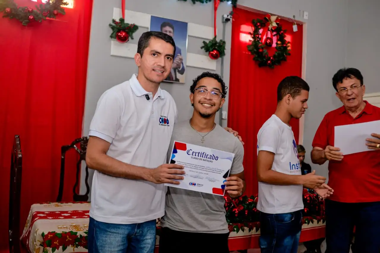 Foto 3 – Certificação da primeira turma de natação marca novo capítulo nas políticas públicas para jovens em Codó