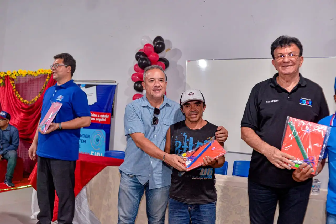 Foto 3 – Prefeitura de Codó promove aula inaugural da turma de EJAI na Escola Santo Antônio – Anexo Fazenda Abelha