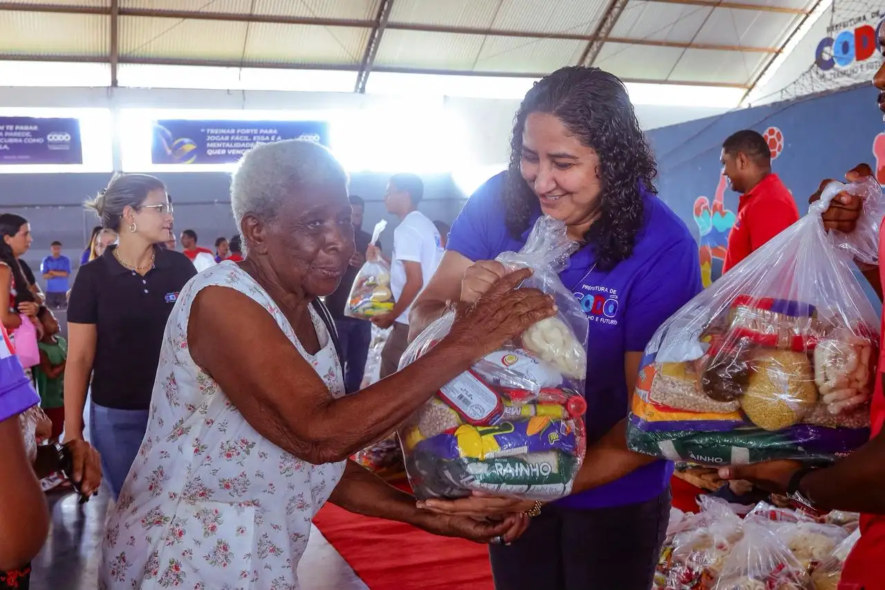 Foto 3 – Prefeitura de Codó reforça combate à insegurança alimentar com a distribuição de 600 cestas básicas