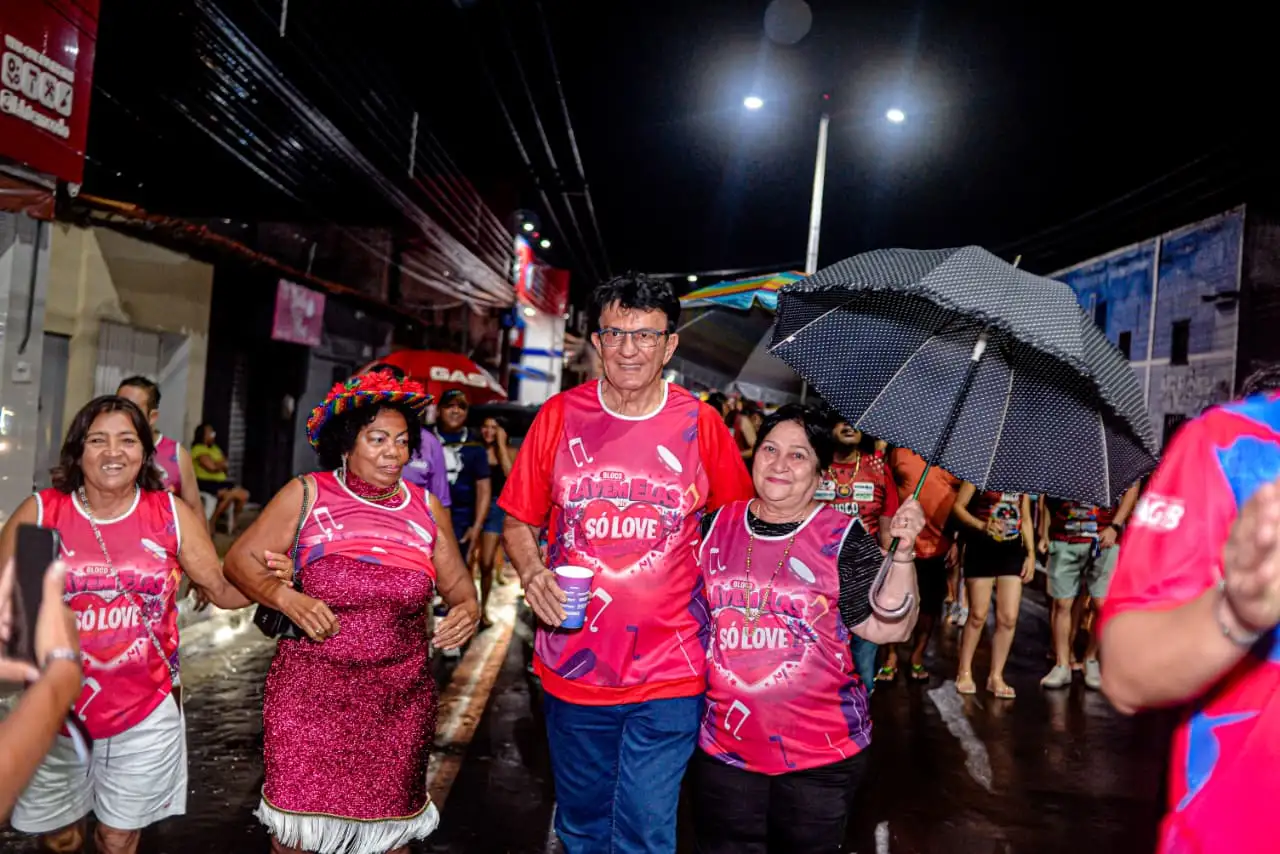 Galeria de imagens - Foto 2 da notícia: Abertura do Carnaval de Codó reúne multidão e dá início à “Folia, Cultura e Paixão” 2026