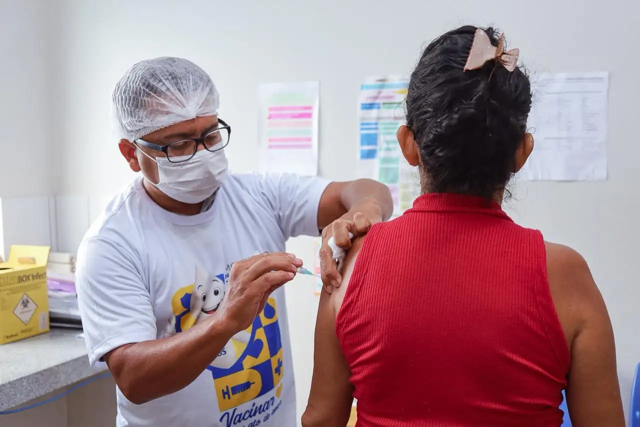 Foto 7 – Mais de 1,2 mil doses são aplicadas no Dia D de vacinação contra a influenza em Codó