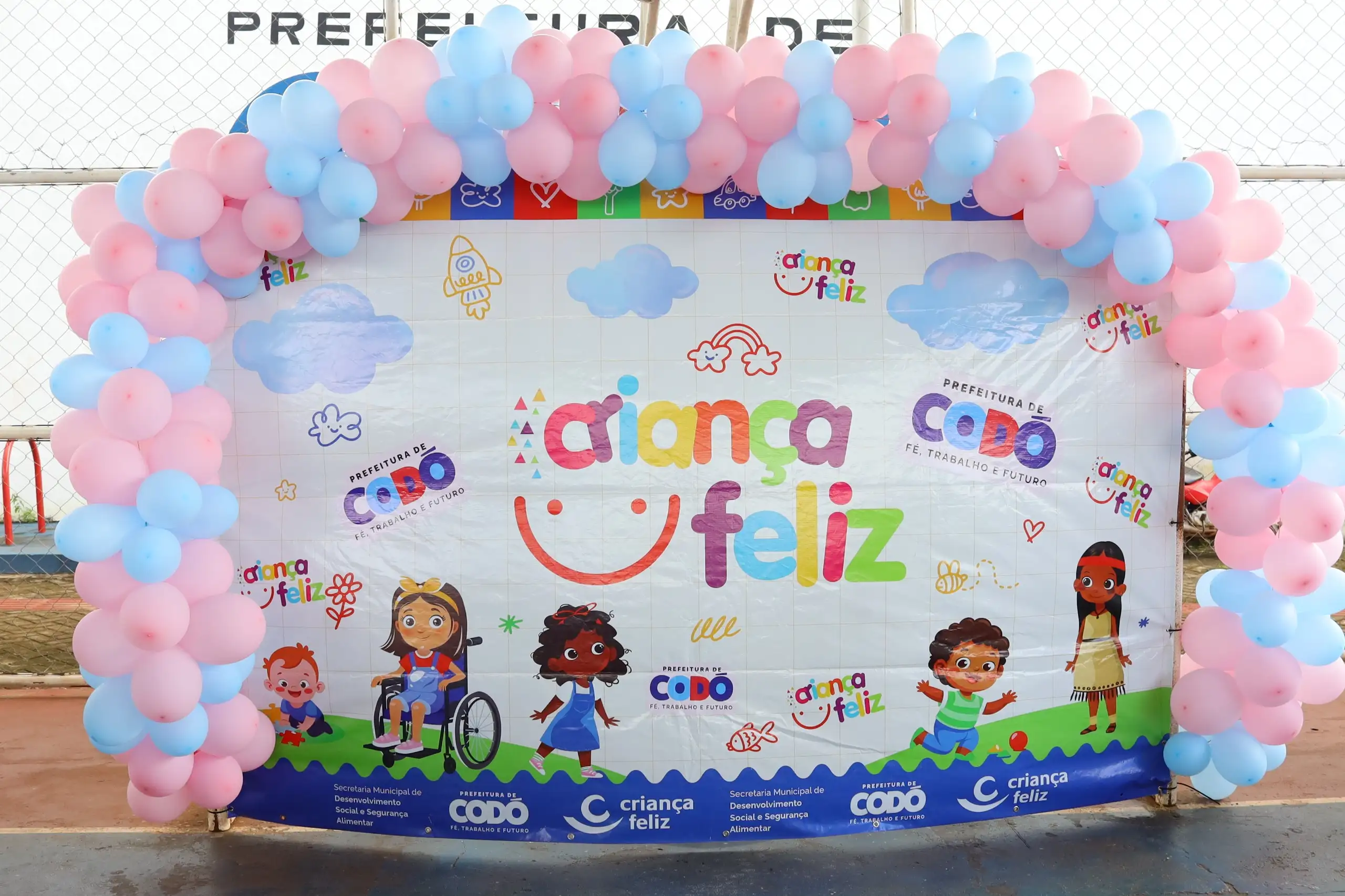 Foto 7 – Primeira menina a receber título de “Bebê Prefeita” marca encerramento da 15ª Semana do Bebê em Codó