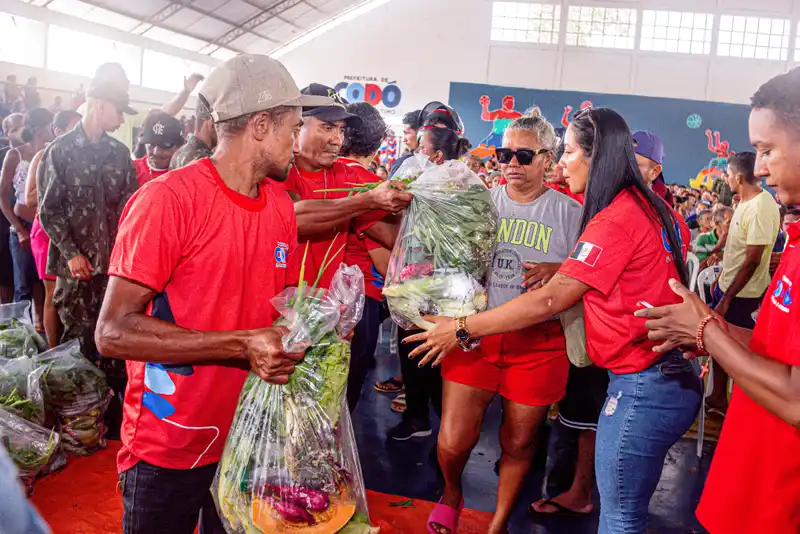 Foto 11 – Prefeitura de Codó inicia programação de aniversário de 129 anos do município com entrega de mil cestas verdes