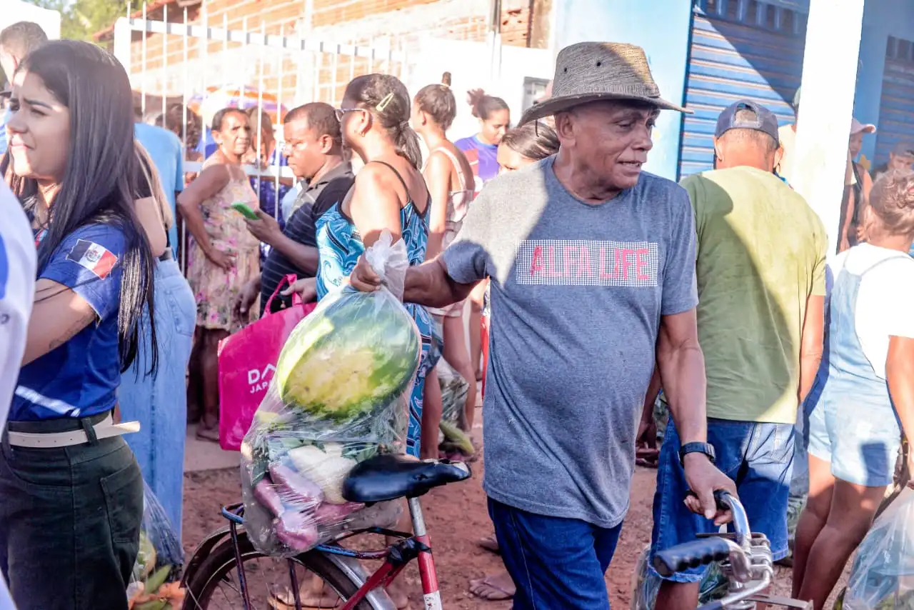 Foto 3 – Prefeitura de Codó realiza entrega de Cestas Verdes à famílias do KM 17