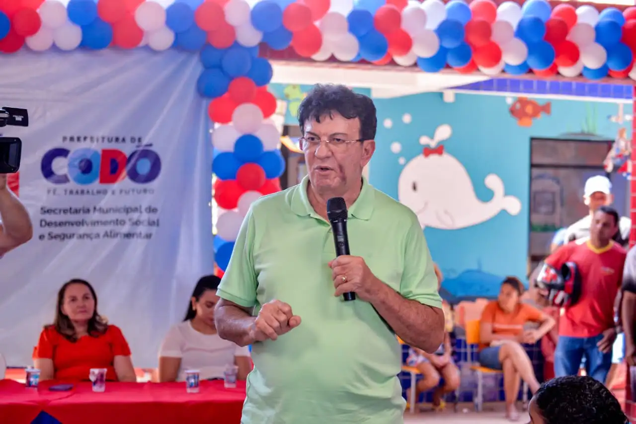 Foto 6 – Prefeitura de Codó avança em nova entrega de títulos do programa “A Casa é Sua”