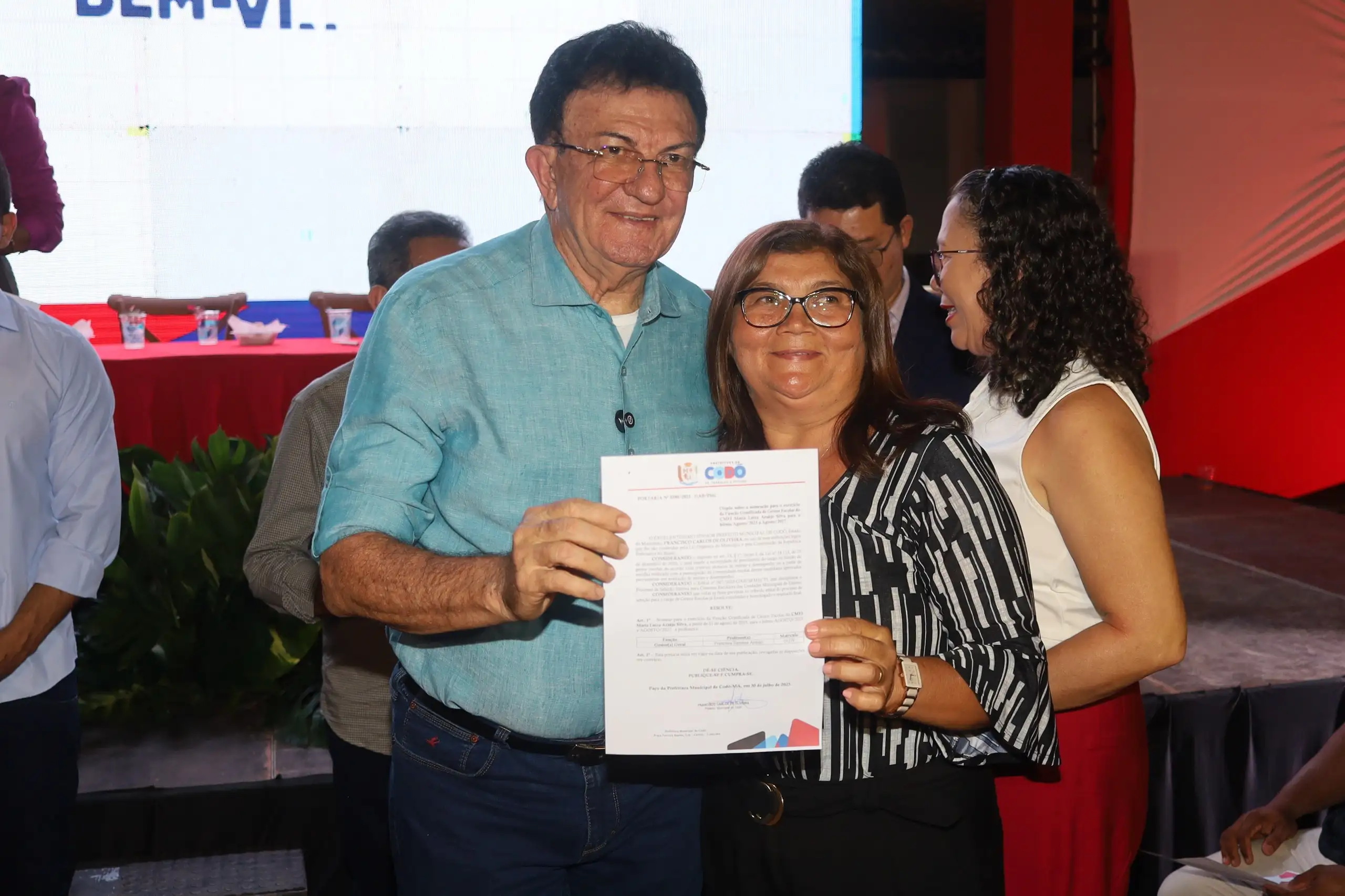 Galeria de imagens - Foto 4 da notícia: Posse de gestores escolares da rede municipal de ensino marca novo ciclo na educação de Codó