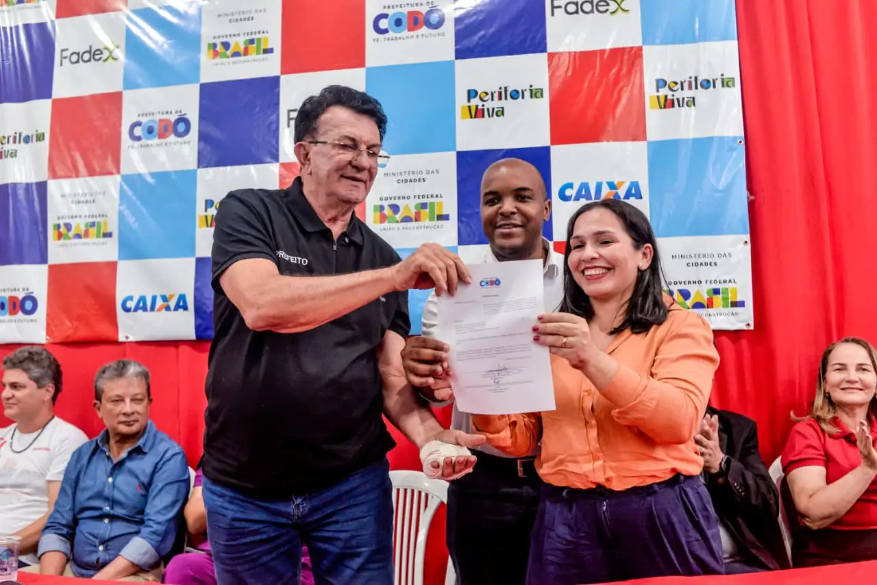 Galeria de imagens - Foto 4 da notícia: Codó dá passo histórico com início da regularização fundiária nos bairros Fomento, São Francisco e São Benedito