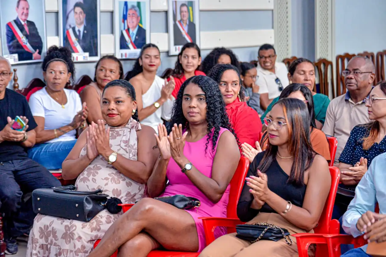 Foto 4 – Após concurso de 2020, 16 educadores são efetivados na rede municipal de Codó