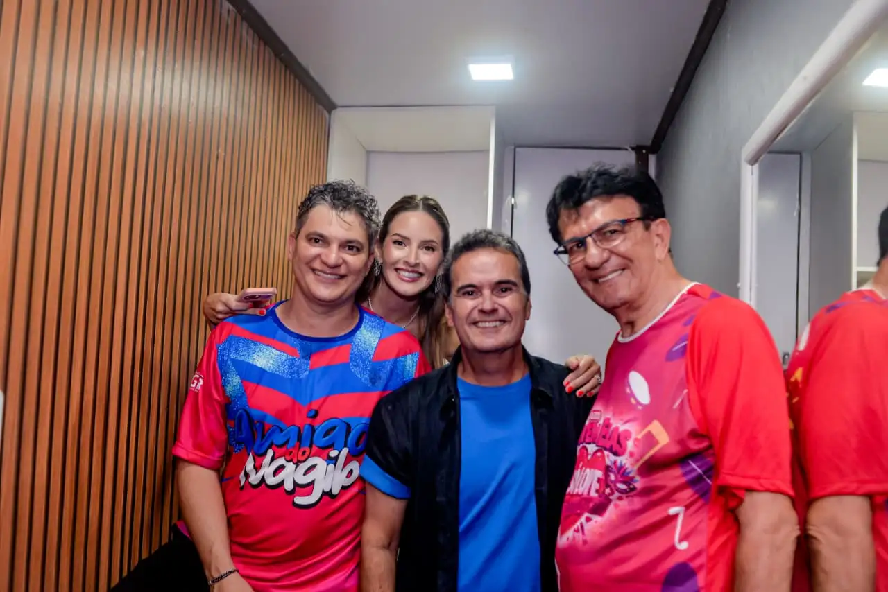 Galeria de imagens - Foto 3 da notícia: Abertura do Carnaval de Codó reúne multidão e dá início à “Folia, Cultura e Paixão” 2026