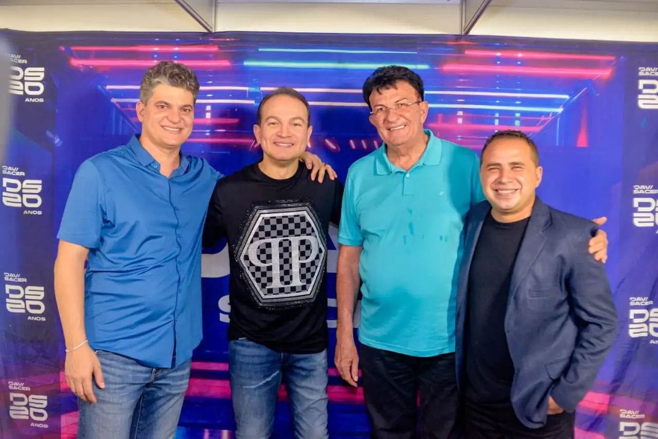 Foto 11 – Dia do Evangélico é celebrado com grande festa e show de Davi Sacer em Codó