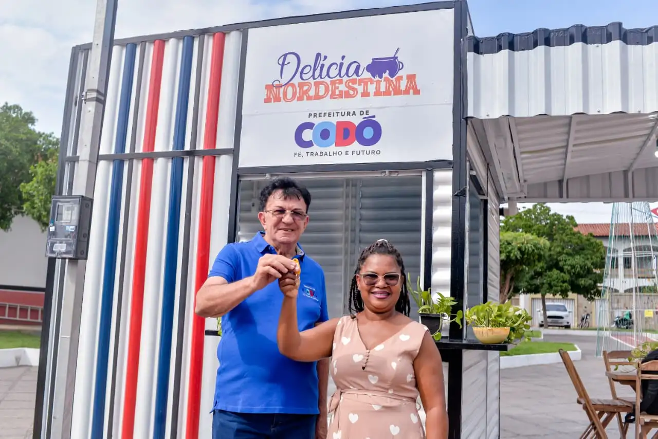 Foto 1 – Prefeitura moderniza e amplia pontos comerciais em espaços públicos de Codó