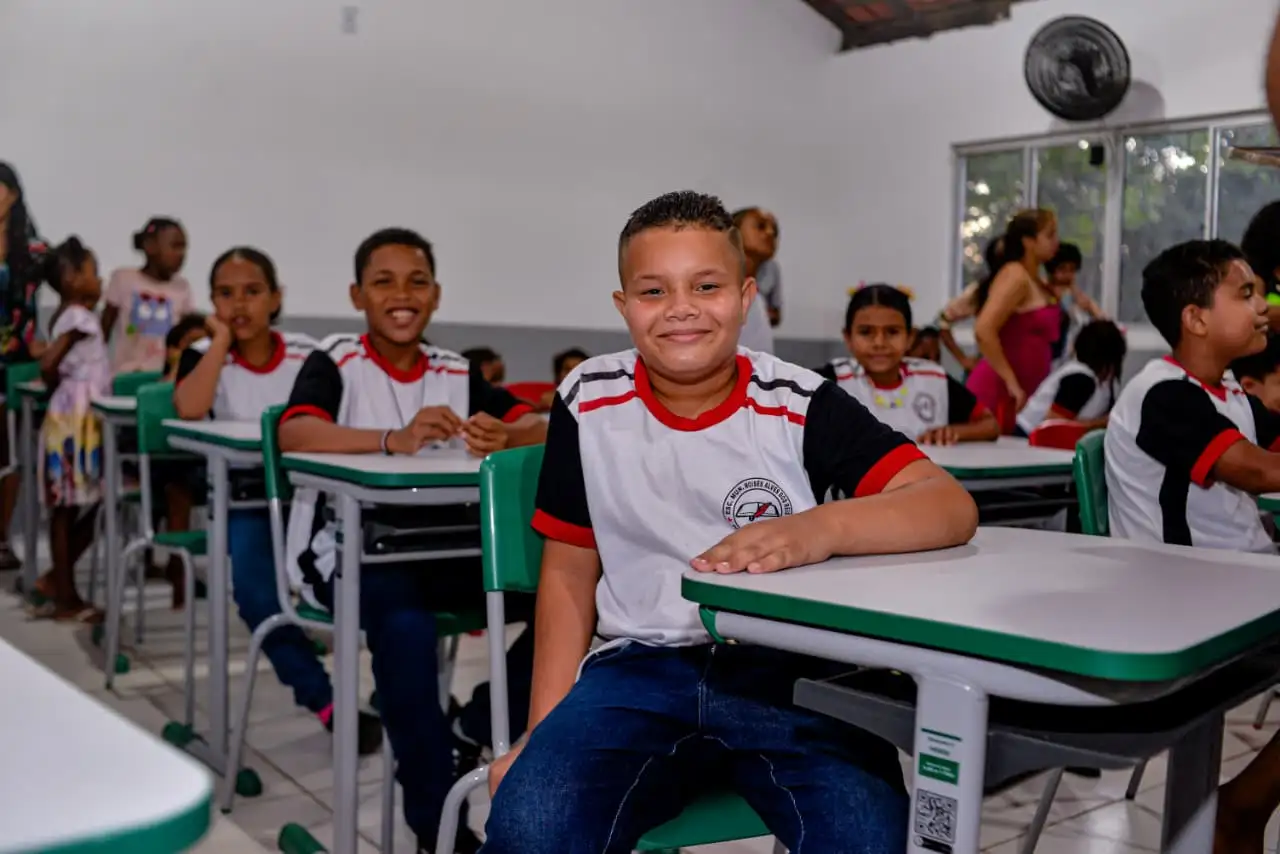 Galeria de imagens - Foto 14 da notícia: Reinauguração da Escola Moisés Alves dos Reis marca novo capítulo da educação na Zona Rural de Codó