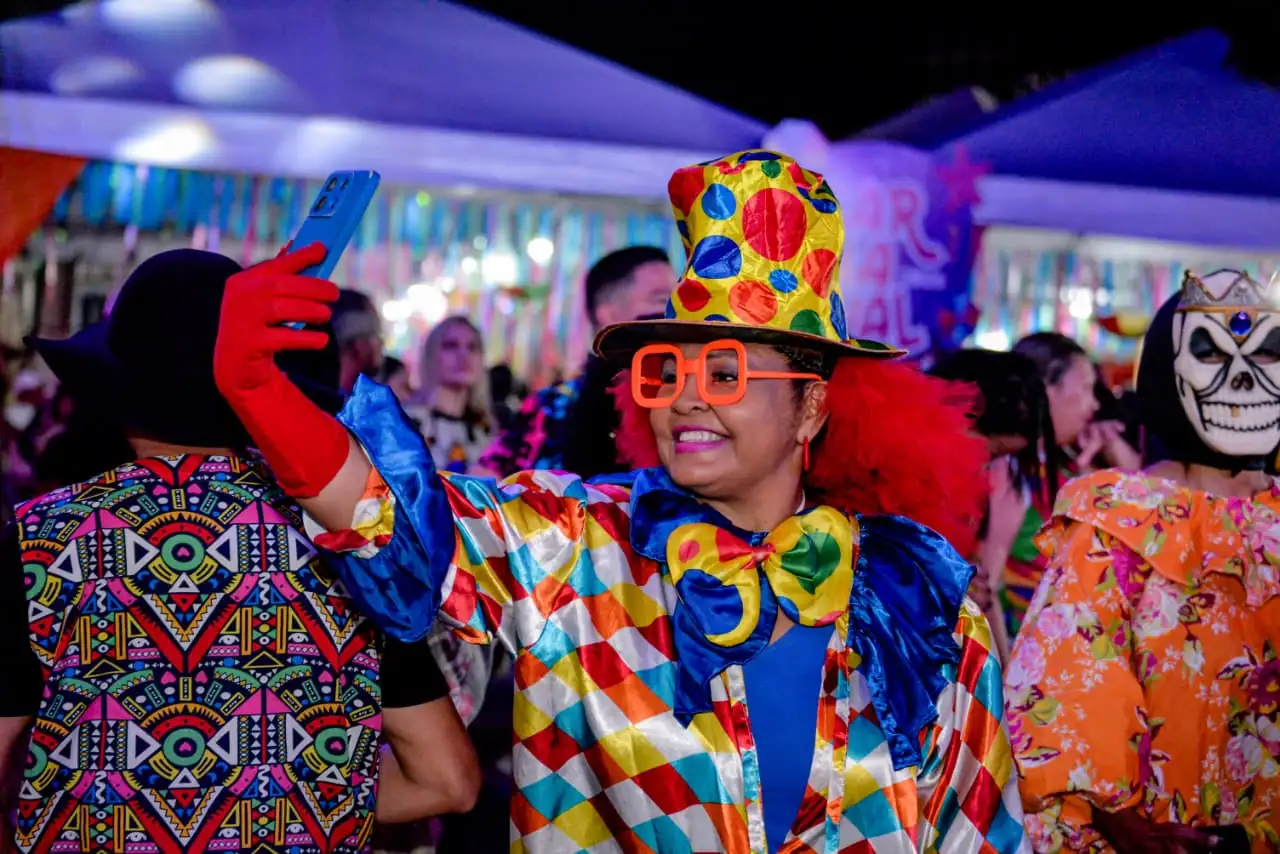 Foto 15 – Ruas de Codó são tomadas por alegria e tradição no Cortejo do Carnaval 2026