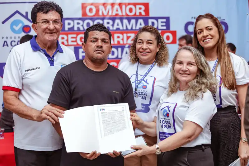 Foto 1 – Prefeitura de Codó realiza a primeira entrega de títulos de propriedade pelo programa “A Casa é Sua”