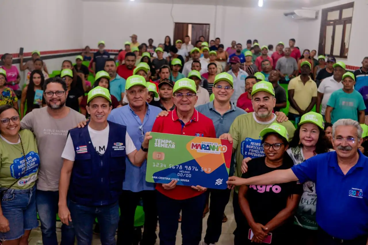 Foto 12 – Agricultores de Codó recebem cartões do Programa Tempo de Semear para fortalecimento da produção rural