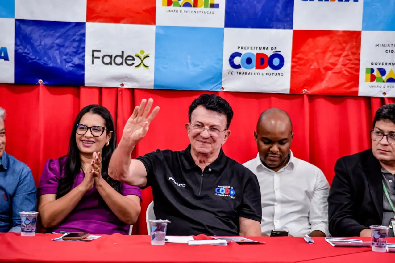 Galeria de imagens - Foto 5 da notícia: Codó dá passo histórico com início da regularização fundiária nos bairros Fomento, São Francisco e São Benedito