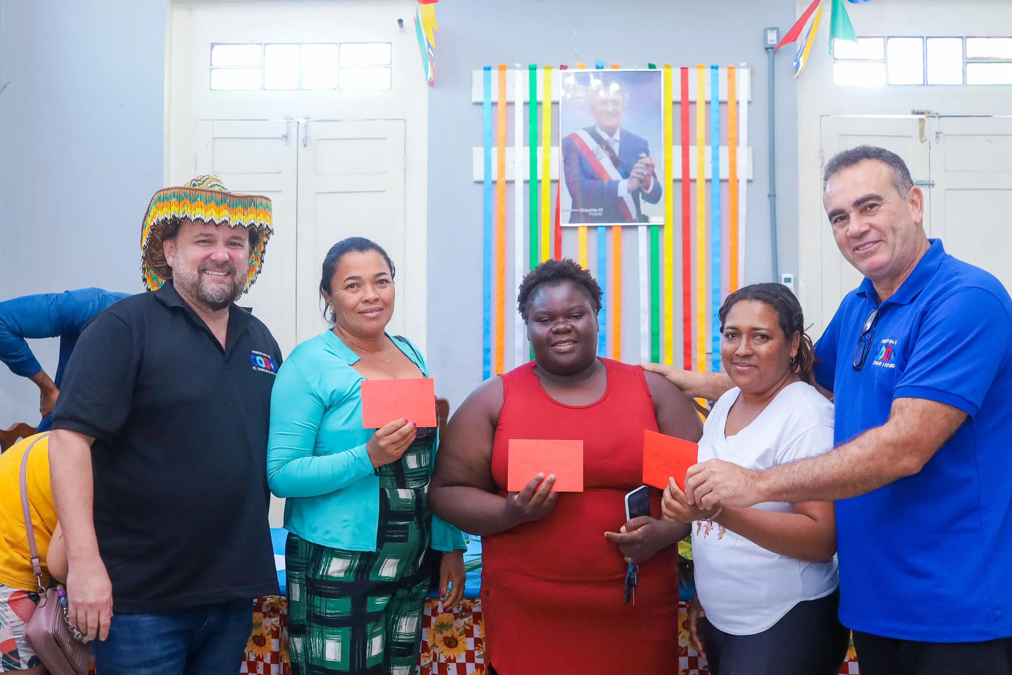 Foto 14 – Prefeitura de Codó entrega incentivo financeiro para bandas e arraiais do município