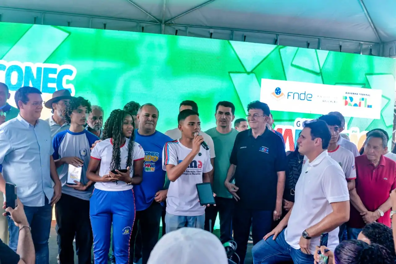 Foto 7 – Estudantes codoenses recebem mais de 4 mil tablets do programa “Tô Conectado” no Festival Conecta Codó